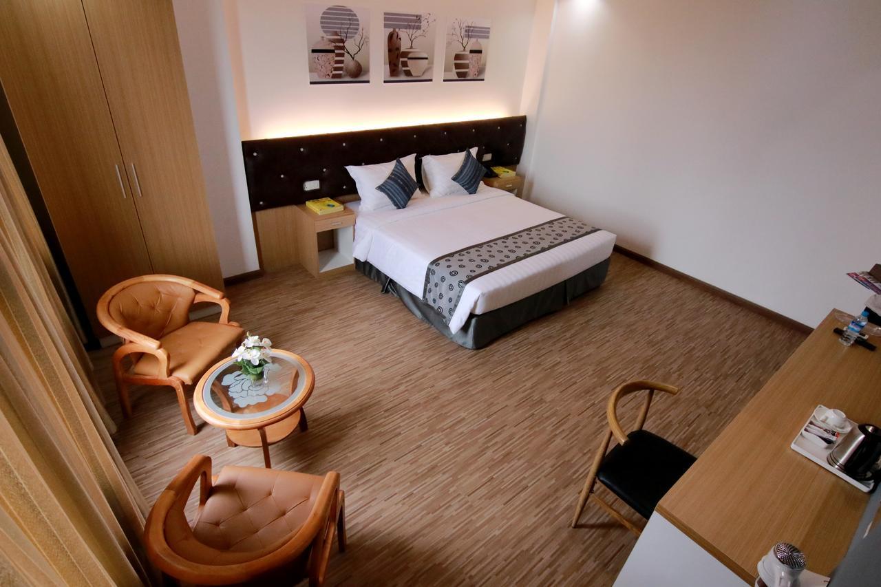 Botahtaung Hotel Yangon Luaran gambar