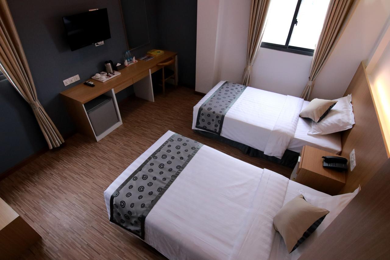 Botahtaung Hotel Yangon Luaran gambar