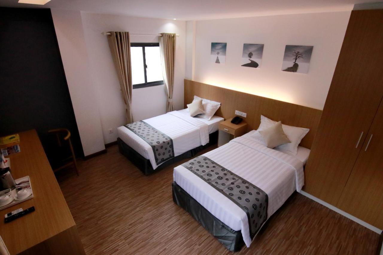 Botahtaung Hotel Yangon Luaran gambar