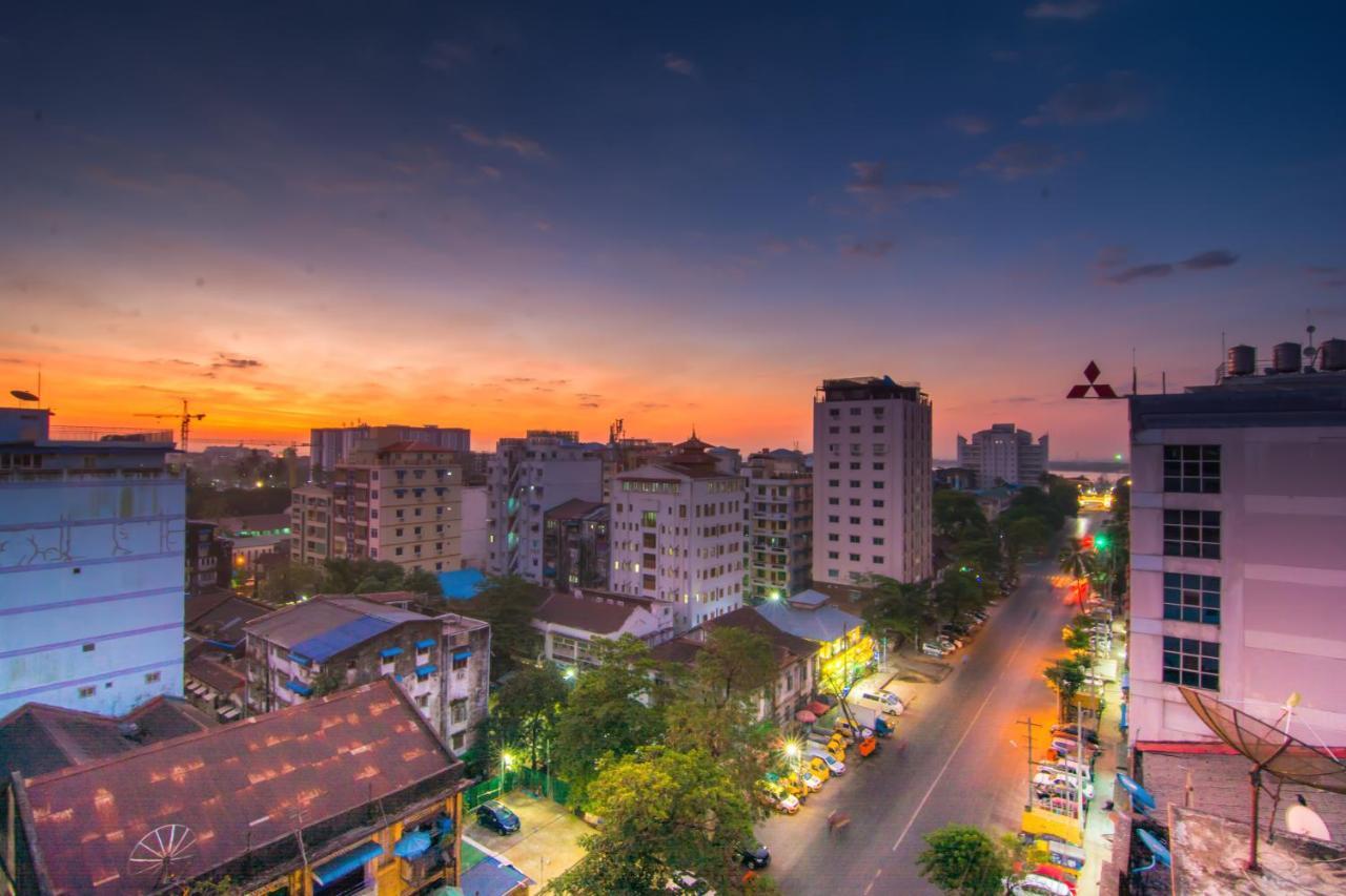 Botahtaung Hotel Yangon Luaran gambar