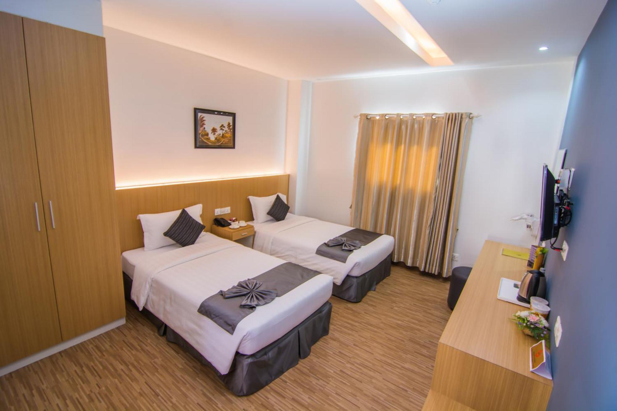 Botahtaung Hotel Yangon Luaran gambar